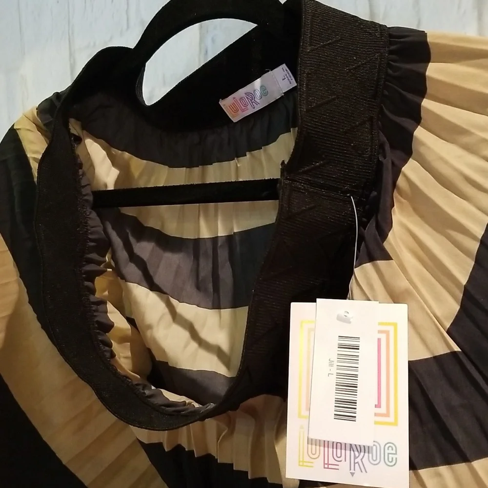 Jill pleated skirt - Picture 3 of 5